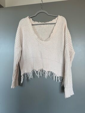 Amazon Frayed Hem V-Neck Chunky Knit Sweater - Cream
